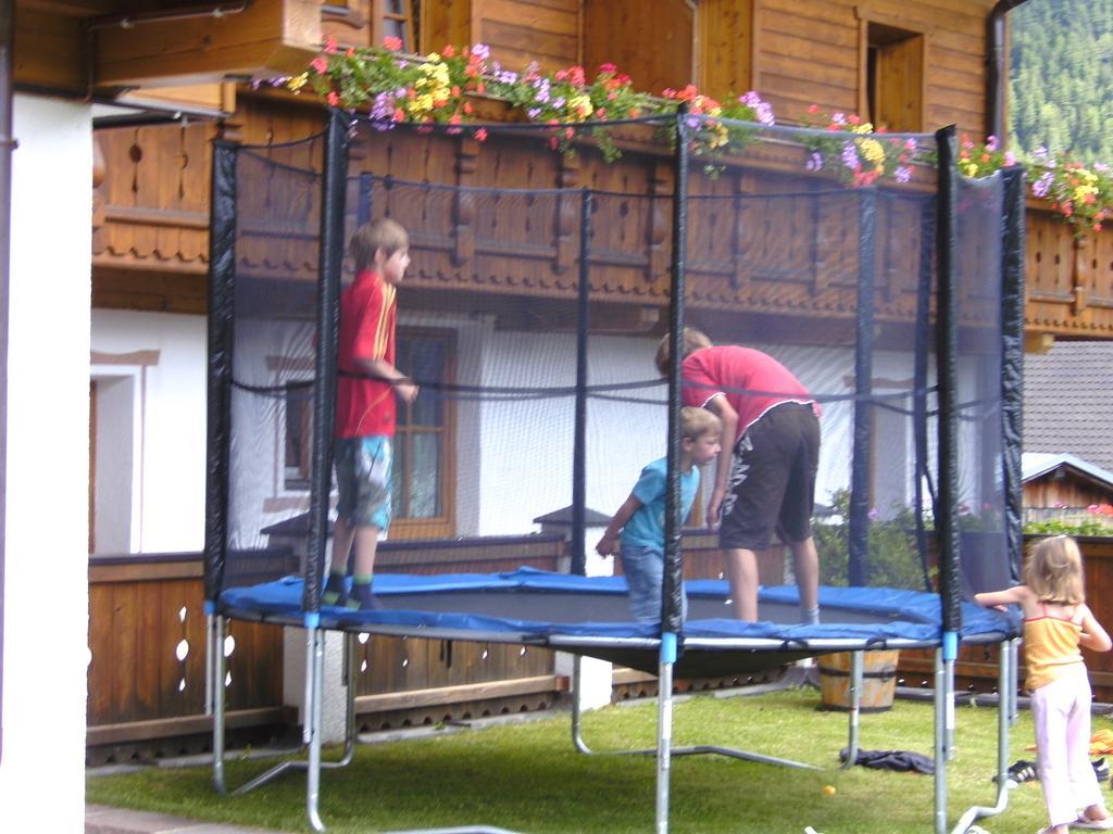 Apartmenthaus Innerkratzerhof Prägraten 外观 照片