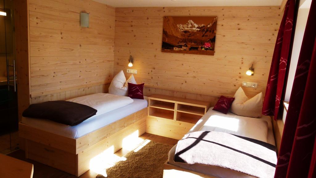 Apartmenthaus Innerkratzerhof Prägraten 外观 照片
