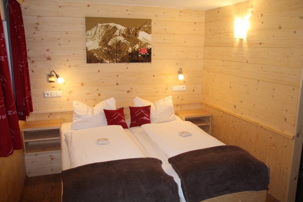 Apartmenthaus Innerkratzerhof Prägraten 外观 照片